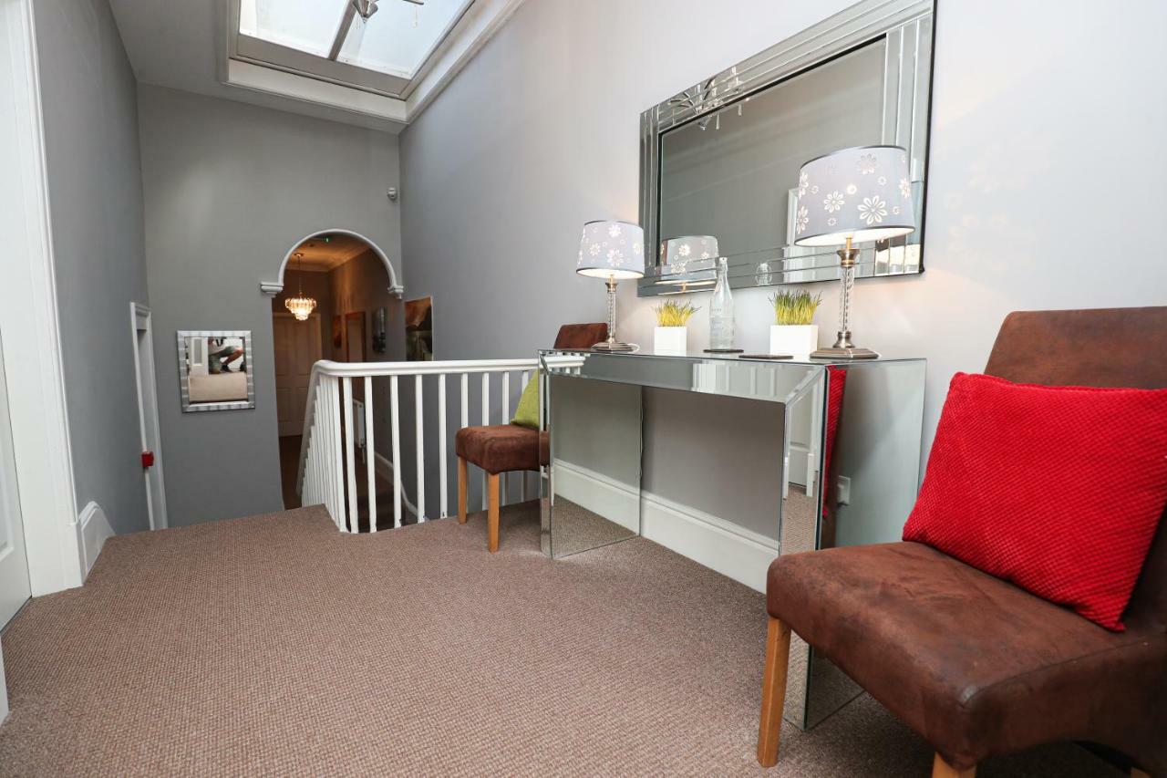 Stamford Guest House, 3 Min Walk To Southport Lord St, With Parking & Perfect Getaway Ngoại thất bức ảnh